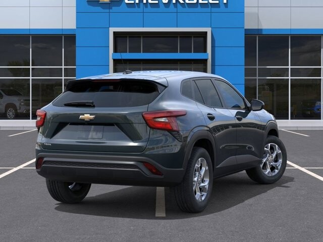 2026 Chevrolet Trax in Burlington, WI 53105 - 18137739 4