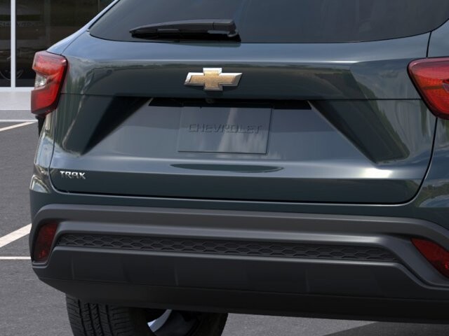 2026 Chevrolet Trax in Burlington, WI 53105 - 18137739 16