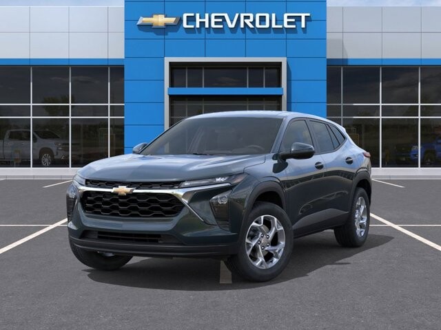 2026 Chevrolet Trax in Burlington, WI 53105 - 18137739 7