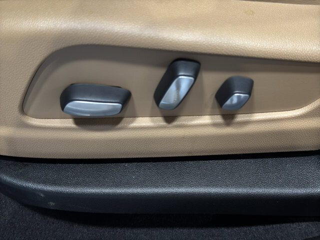 2023 Cadillac XT5 in Burlington, WI 53105 - 18137747 15