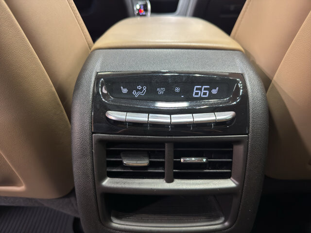 2023 Cadillac XT5 in Burlington, WI 53105 - 18137747 12