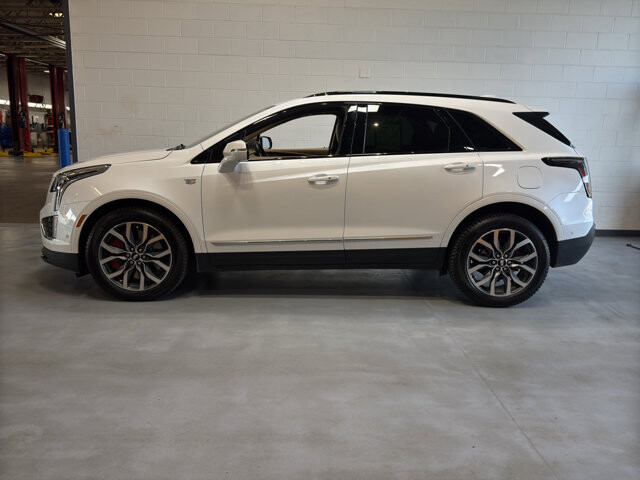 2023 Cadillac XT5 in Burlington, WI 53105 - 18137747 2