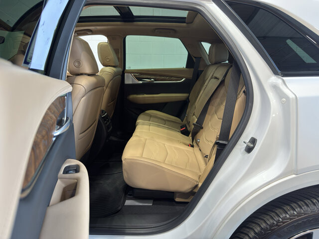 2023 Cadillac XT5 in Burlington, WI 53105 - 18137747 10