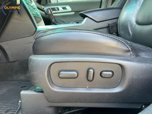 2014 Ford Explorer in Decatur, GA 30032 - 18137759 39