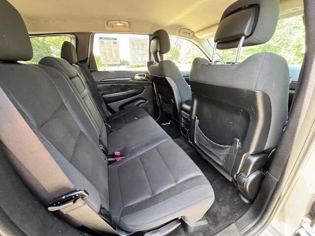 2012 Jeep Grand Cherokee in Flowery Branch, GA 30542 - 18137780 11