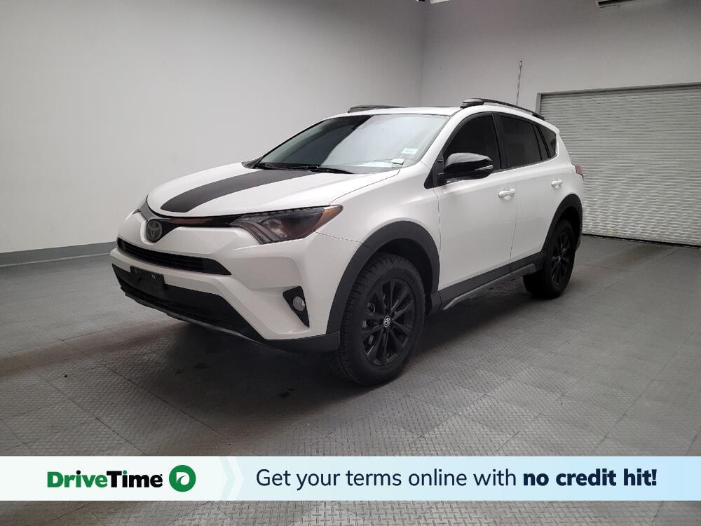 2018 Toyota RAV4 in Downey, CA 90241 - 18137785