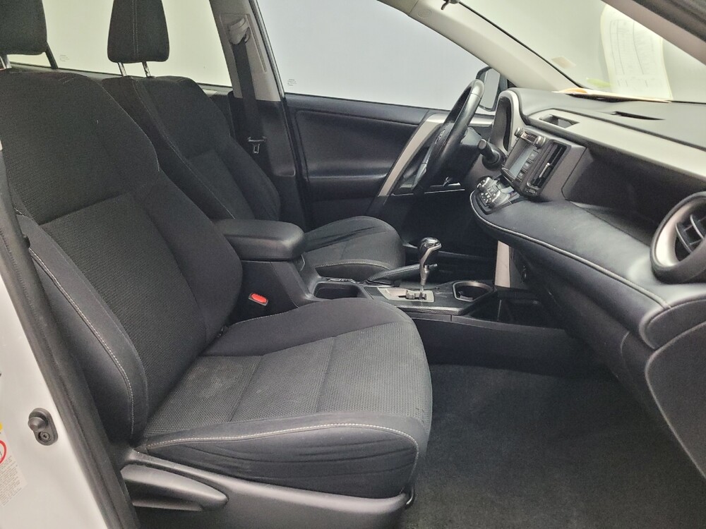 2018 Toyota RAV4 in Downey, CA 90241 - 18137785 21