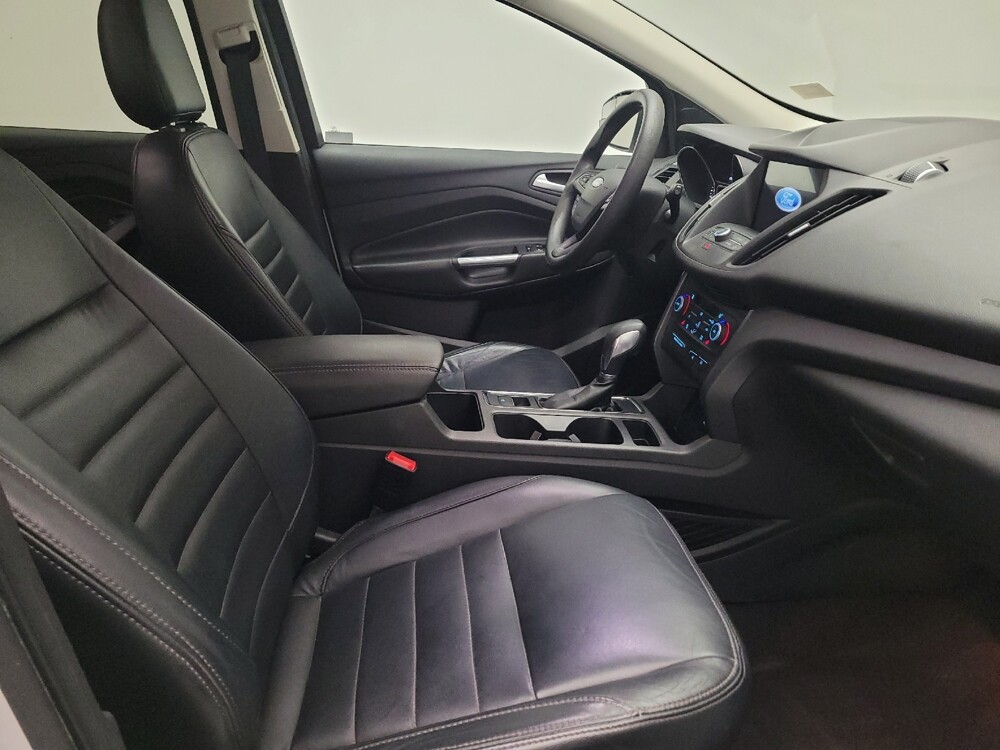 2019 Ford Escape in Riverside, CA 92504 - 18137788 21