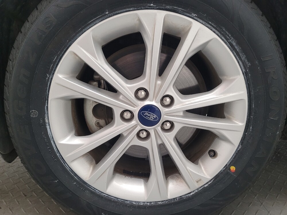 2019 Ford Escape in Riverside, CA 92504 - 18137788 31