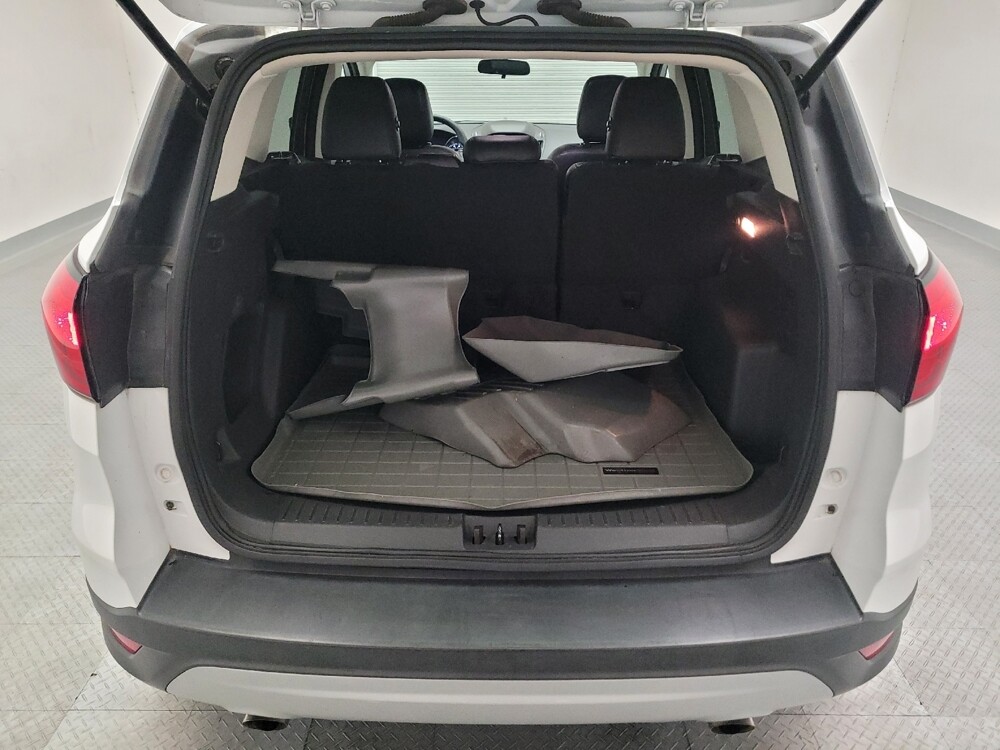 2019 Ford Escape in Riverside, CA 92504 - 18137788 29