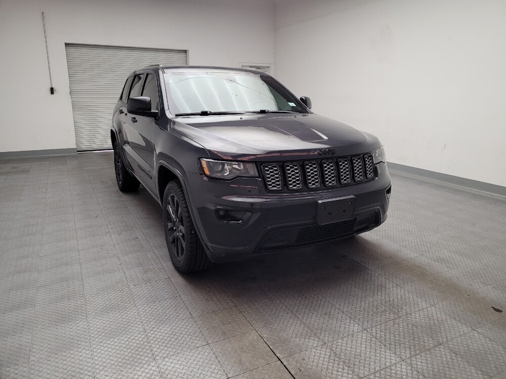 2018 Jeep Grand Cherokee in Riverside, CA 92504 - 18137791 14