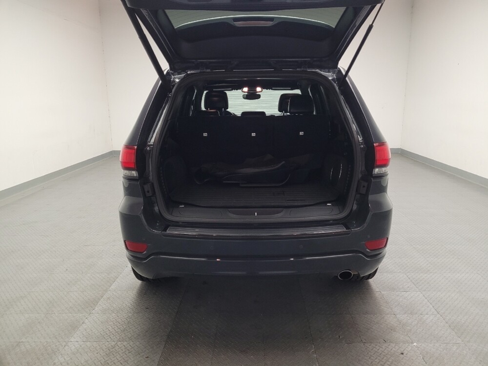 2018 Jeep Grand Cherokee in Riverside, CA 92504 - 18137791 29