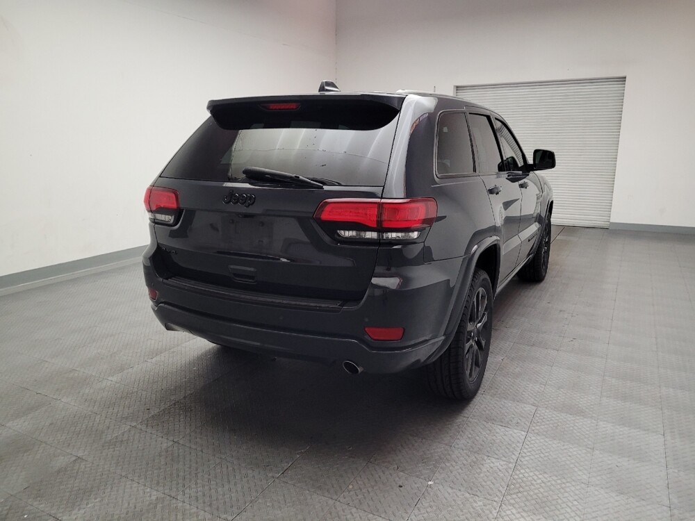 2018 Jeep Grand Cherokee in Riverside, CA 92504 - 18137791 7