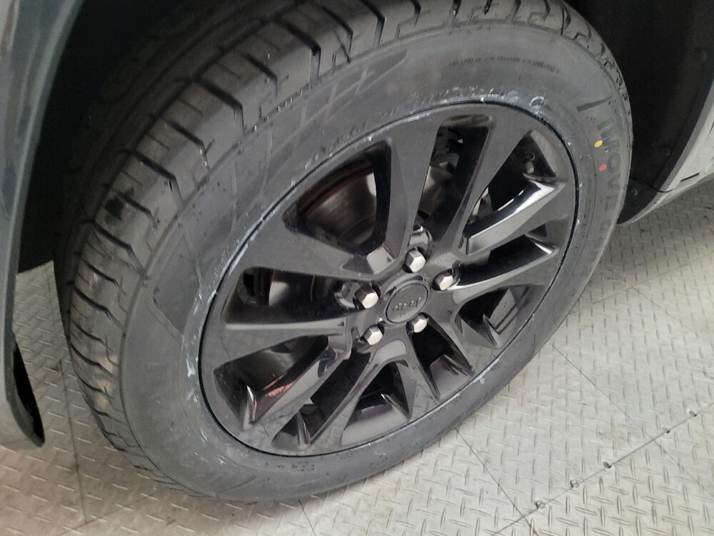 2018 Jeep Grand Cherokee in Riverside, CA 92504 - 18137791 31