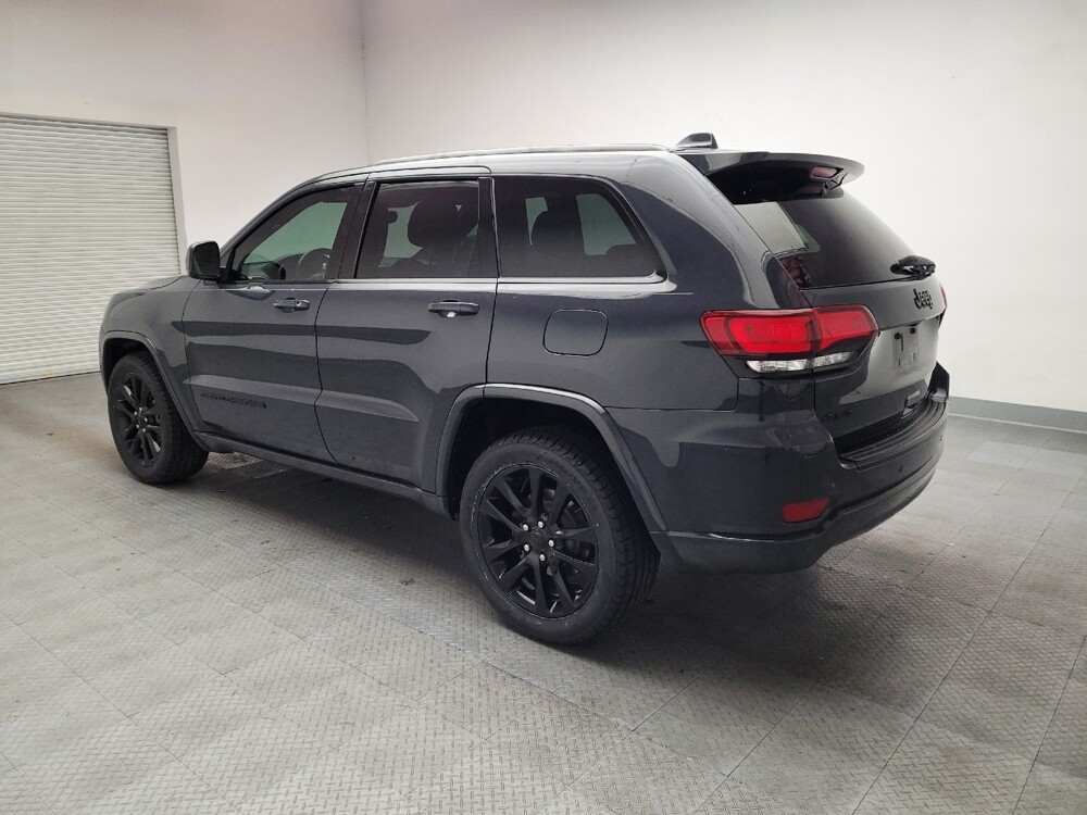 2018 Jeep Grand Cherokee in Riverside, CA 92504 - 18137791 3