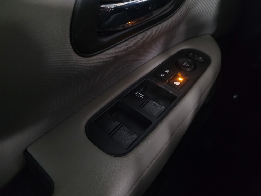 2016 Honda HR-V in Athens, GA 30606 - 18137797 27