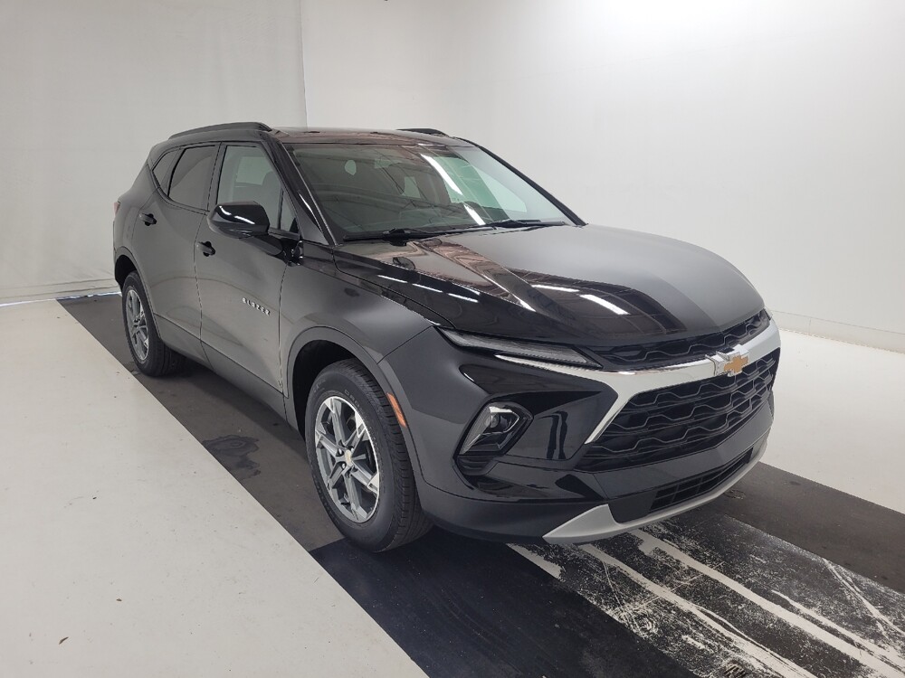2024 Chevrolet Blazer in St. Louis, MO 63125 - 18137798 13