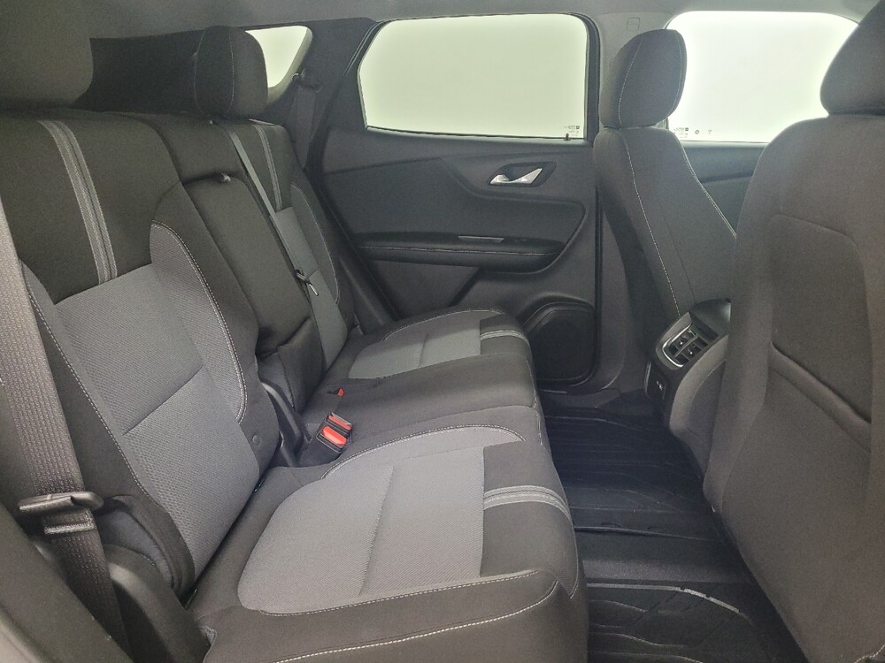 2024 Chevrolet Blazer in St. Louis, MO 63125 - 18137798 19