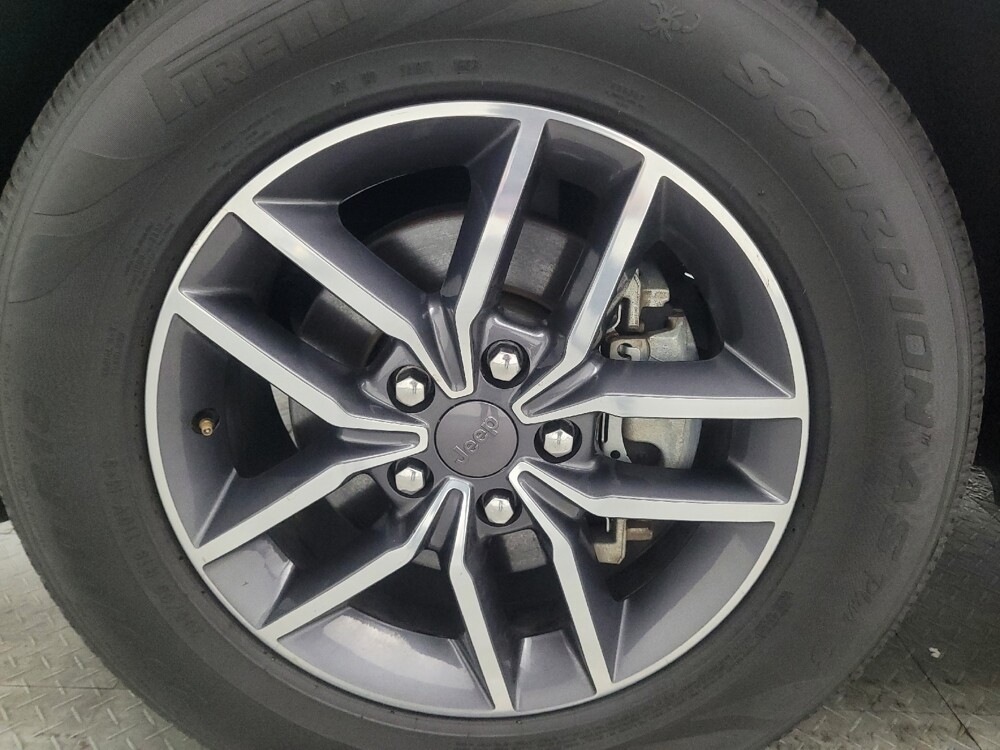 2019 Jeep Grand Cherokee in Union City, GA 30291 - 18137800 31