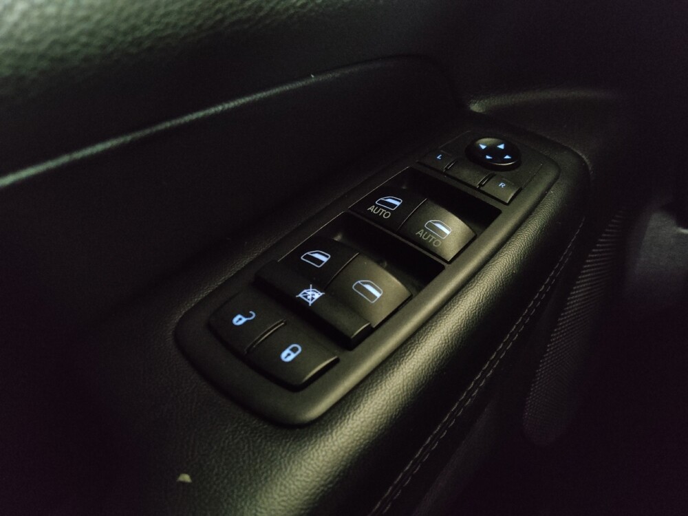 2019 Jeep Grand Cherokee in Union City, GA 30291 - 18137800 27