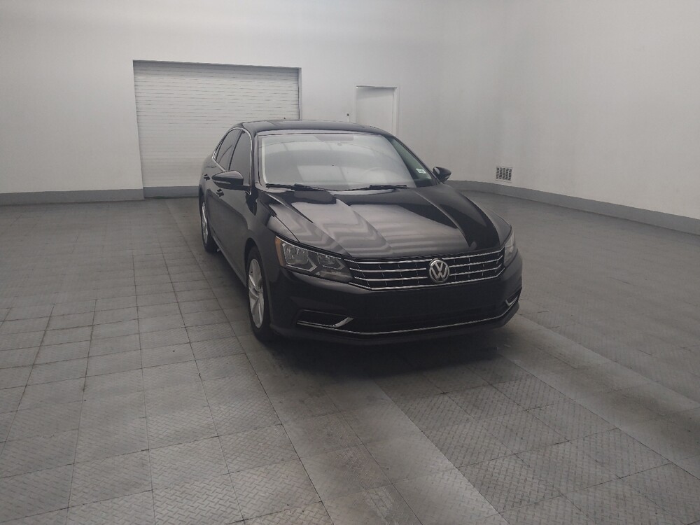 2018 Volkswagen Passat in Stone Mountain, GA 30083 - 18137802 13