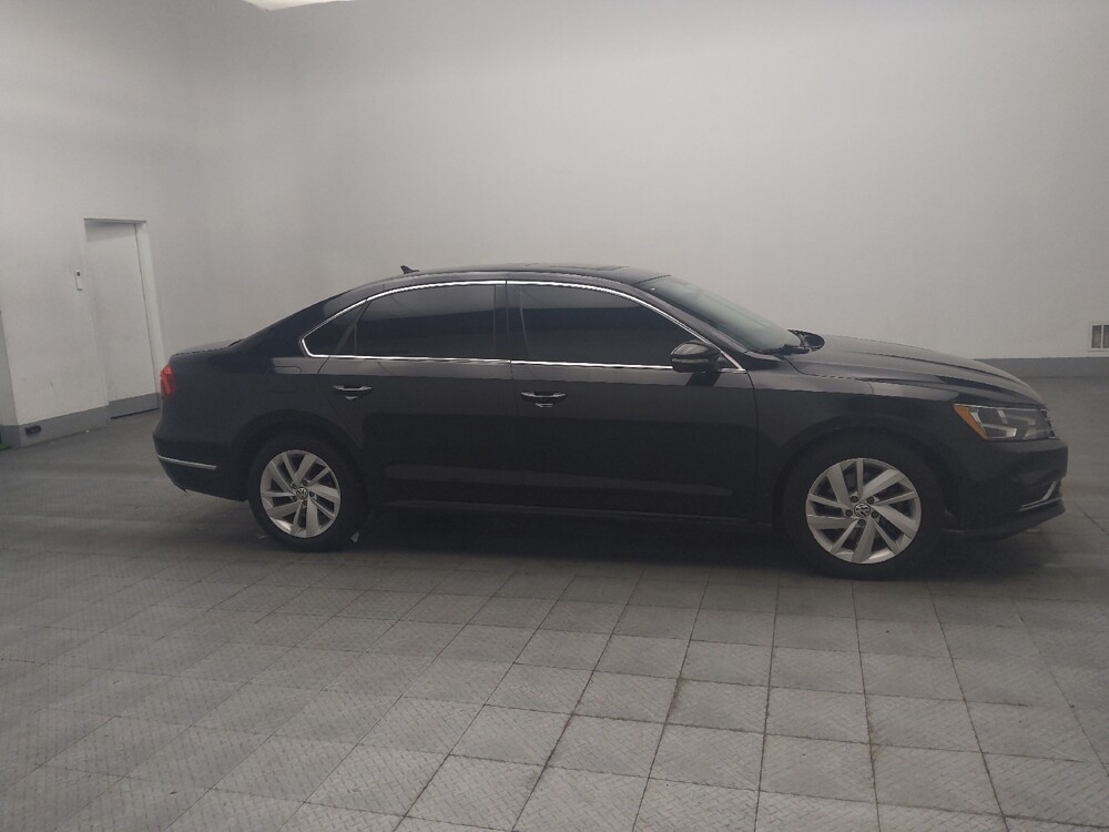 2018 Volkswagen Passat in Stone Mountain, GA 30083 - 18137802 11