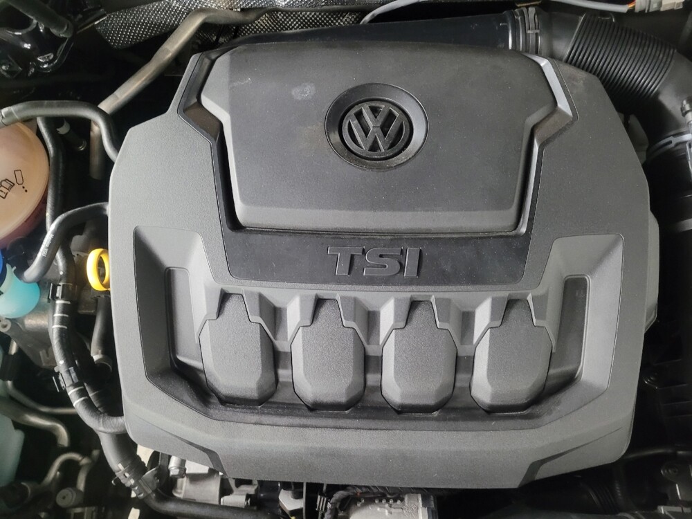 2018 Volkswagen Passat in Stone Mountain, GA 30083 - 18137802 30