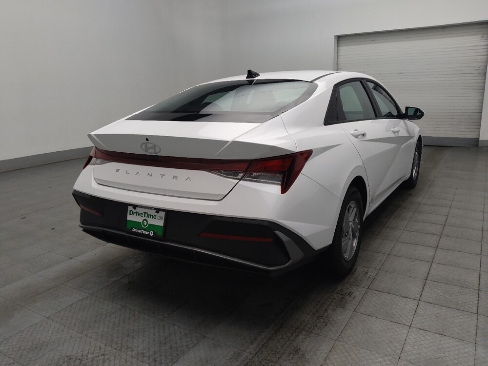 2025 Hyundai Elantra in Pelham, AL 35124 - 18137809 9