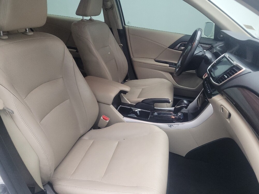 2017 Honda Accord in Macon, GA 31210 - 18137820 21