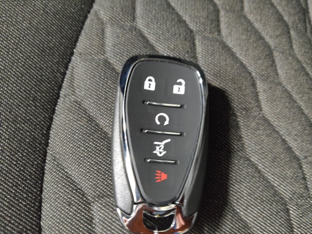 2020 Chevrolet Equinox in Oklahoma City, OK 73139 - 18137827 32