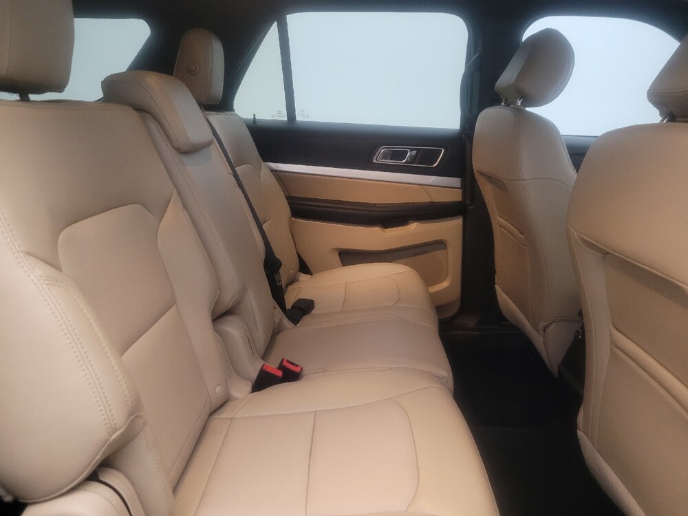 2017 Ford Explorer in Chandler, AZ 85225 - 18137830 19