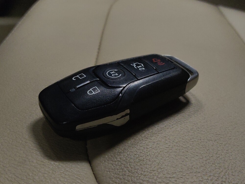 2017 Ford Explorer in Chandler, AZ 85225 - 18137830 32
