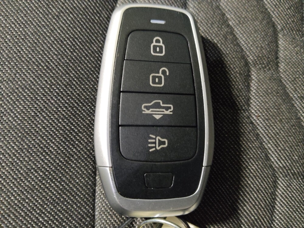 2020 Chevrolet Equinox in Oklahoma City, OK 73139 - 18137841 32
