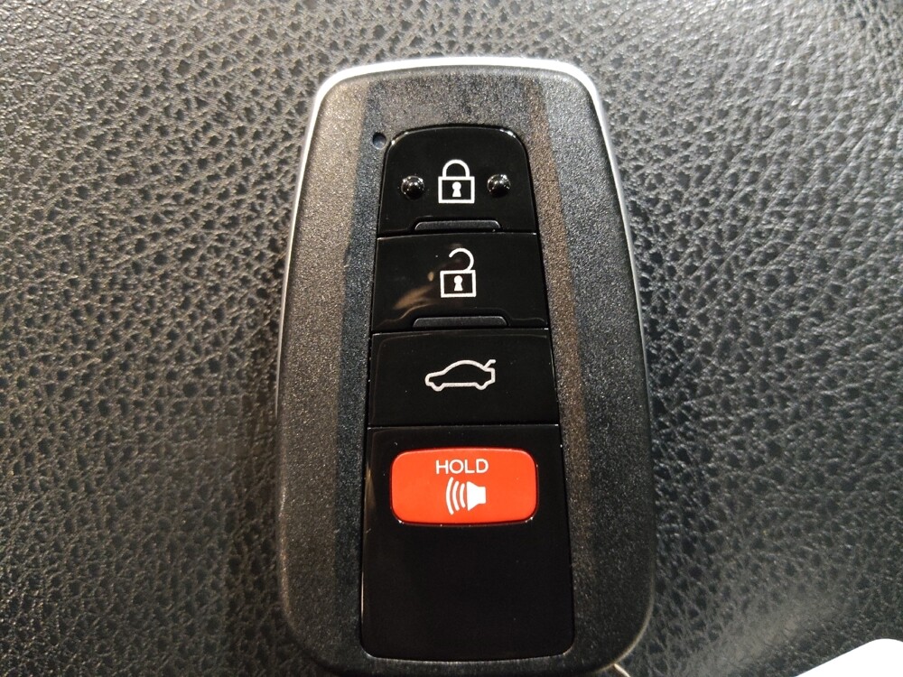 2020 Toyota Camry in Plano, TX 75074 - 18137845 32