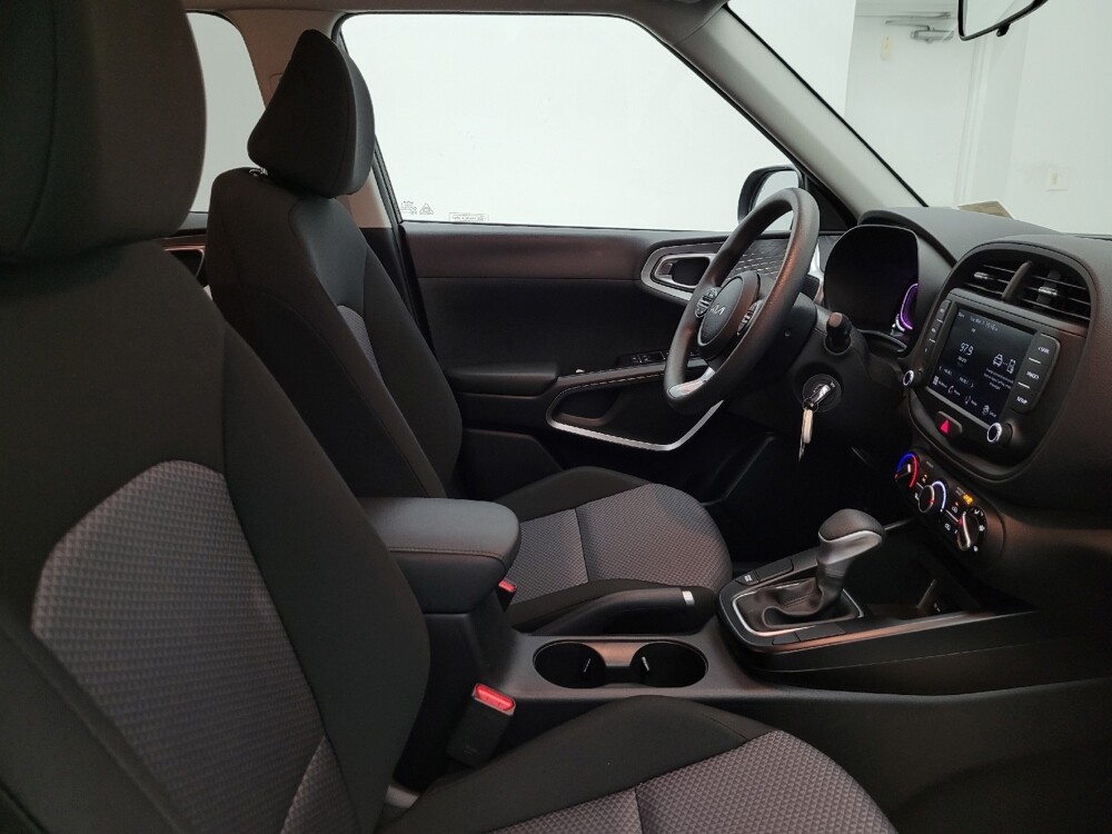2025 Kia Soul in Phoenix, AZ 85015 - 18137854 21