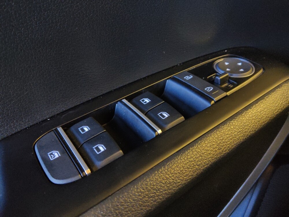 2025 Kia Soul in Phoenix, AZ 85015 - 18137854 27