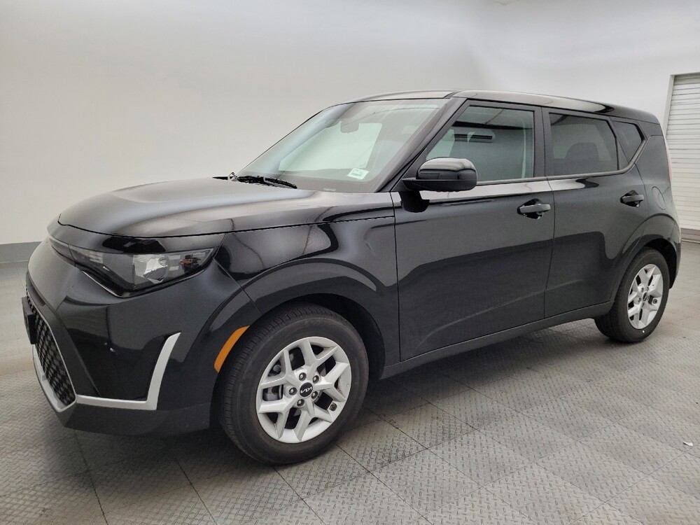 2025 Kia Soul in Phoenix, AZ 85015 - 18137854 2