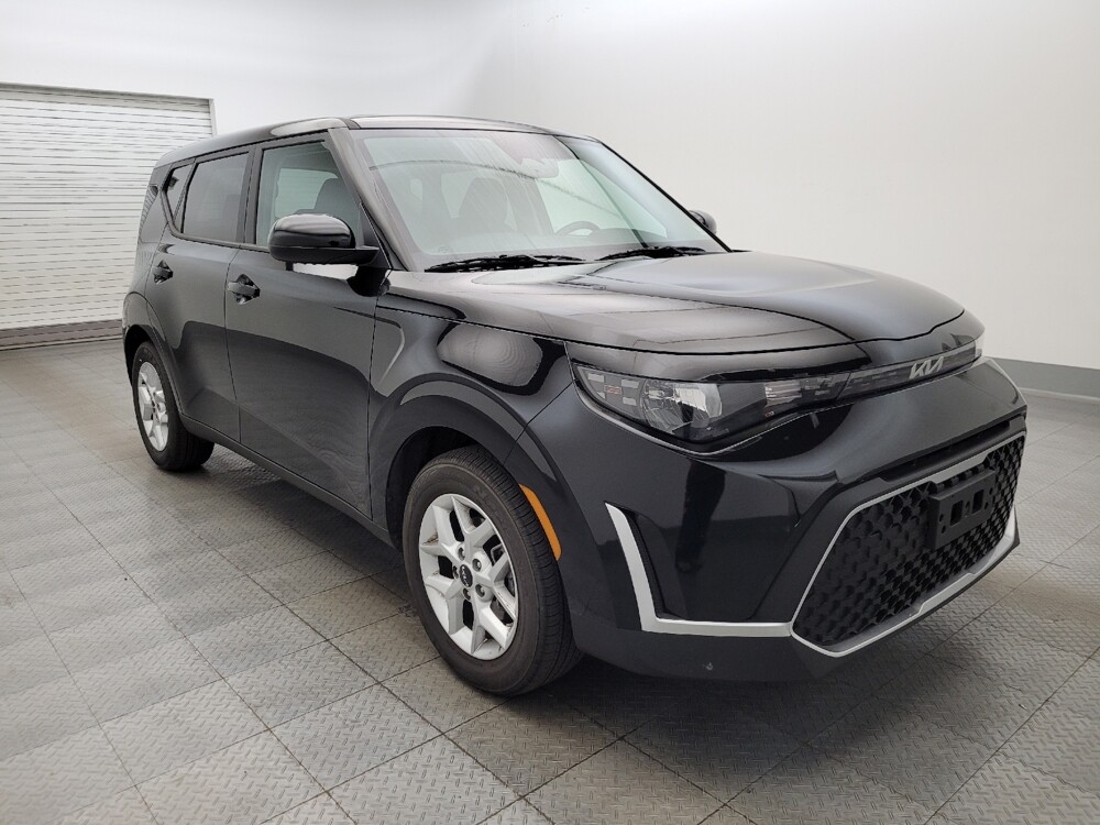 2025 Kia Soul in Phoenix, AZ 85015 - 18137854 13