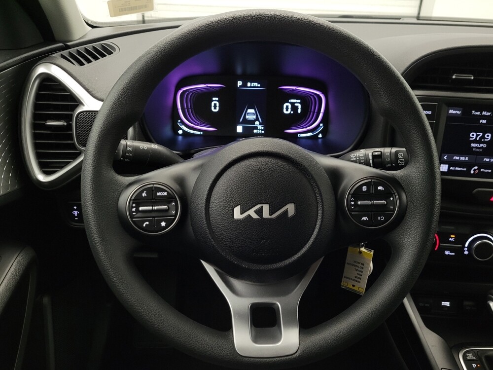 2025 Kia Soul in Phoenix, AZ 85015 - 18137854 22