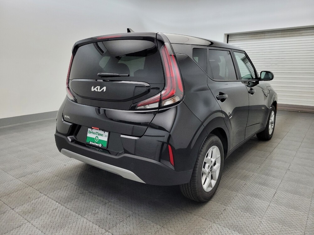 2025 Kia Soul in Phoenix, AZ 85015 - 18137854 9