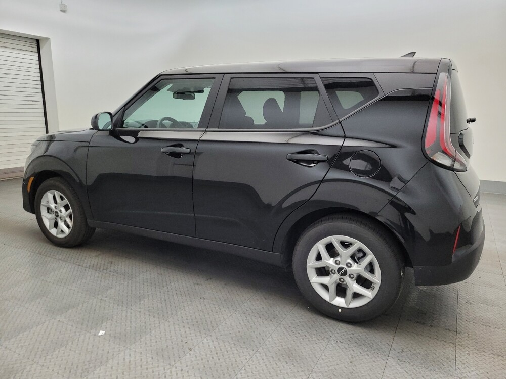 2025 Kia Soul in Phoenix, AZ 85015 - 18137854 3