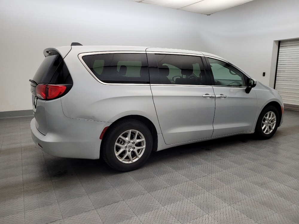 2022 Chrysler Voyager in Tucson, AZ 85705 - 18137856 10
