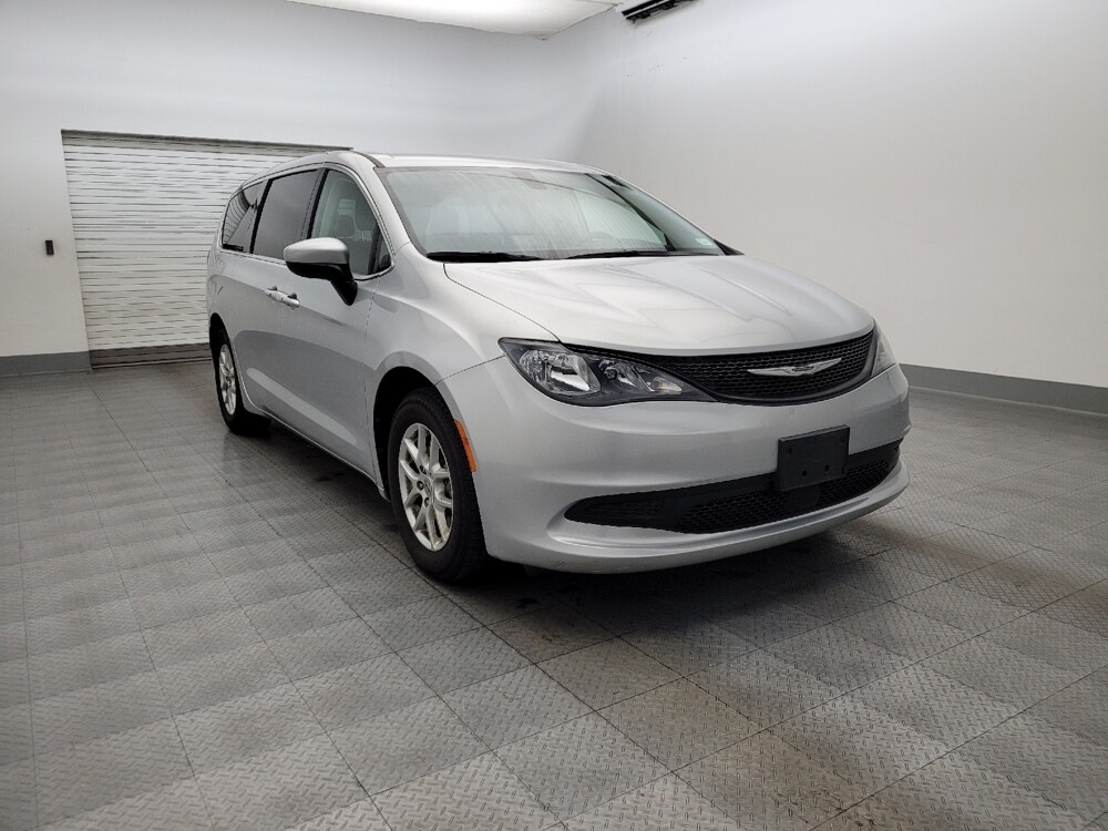 2022 Chrysler Voyager in Tucson, AZ 85705 - 18137856 13