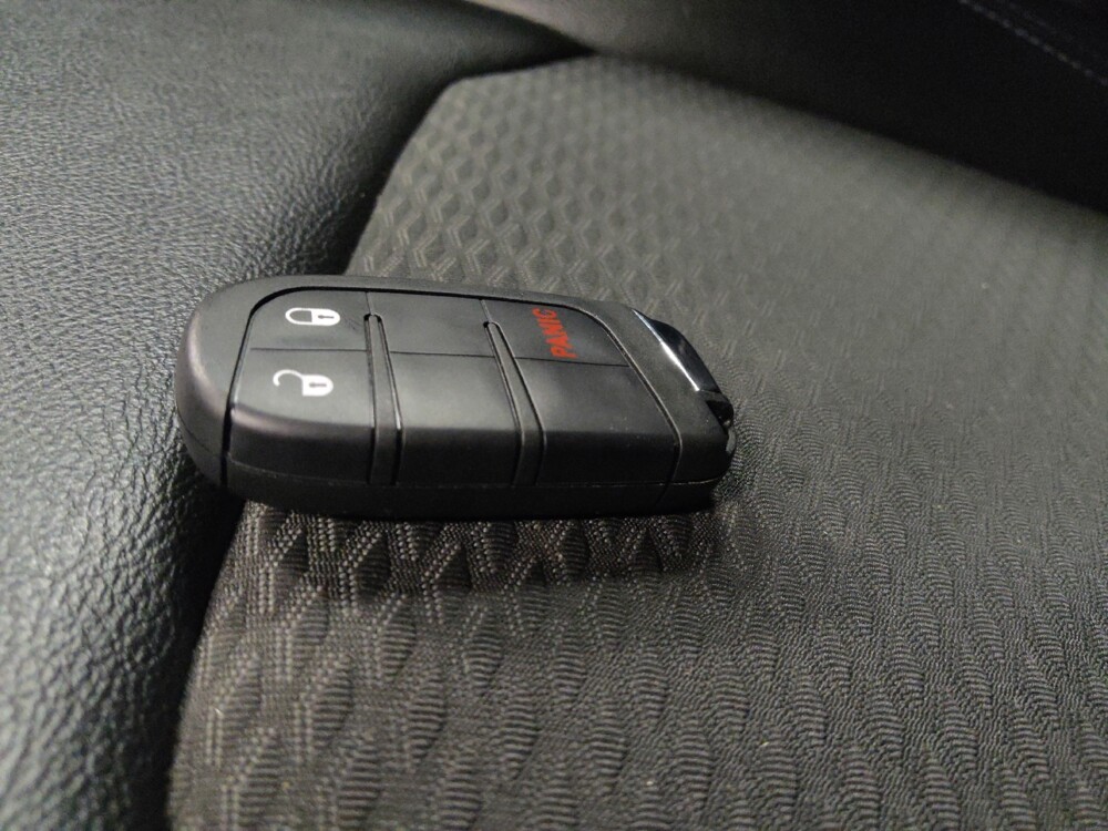 2022 Jeep Compass in Chandler, AZ 85225 - 18137858 32