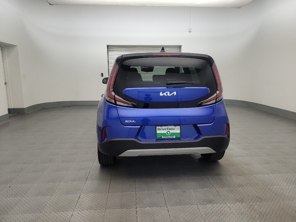2024 Kia Soul in Chandler, AZ 85225 - 18137859 6