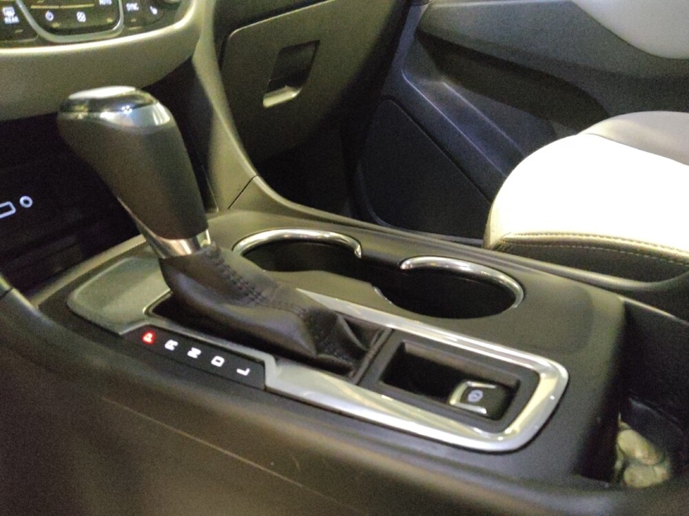 2020 Chevrolet Equinox in Mesa, AZ 85210 - 18137861 26
