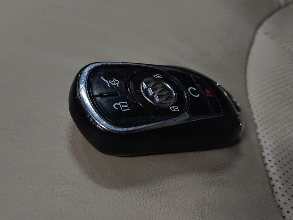 2018 Buick Envision in Tucson, AZ 85705 - 18137864 32