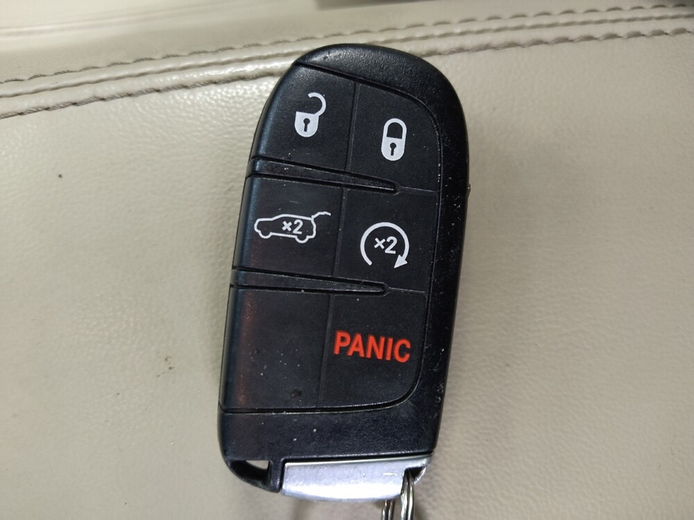 2017 Jeep Grand Cherokee in Macon, GA 31210 - 18137868 32