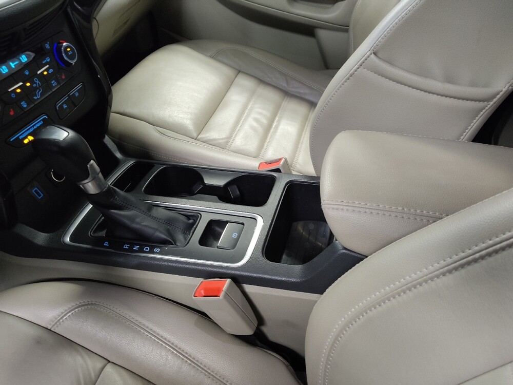 2017 Ford Escape in Tampa, FL 33619 - 18137875 26