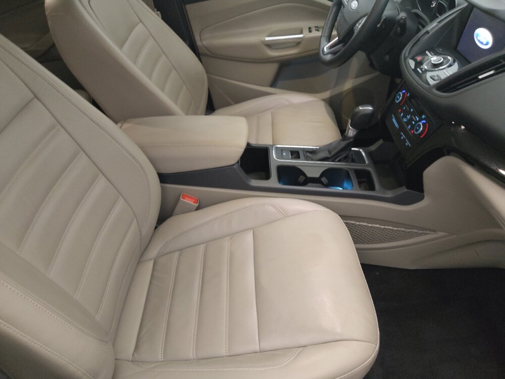 2017 Ford Escape in Tampa, FL 33619 - 18137875 21